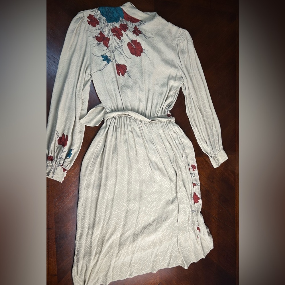 Chic Cream Long Sleeve Women's Dress 100% silk - Picture 7 of 7